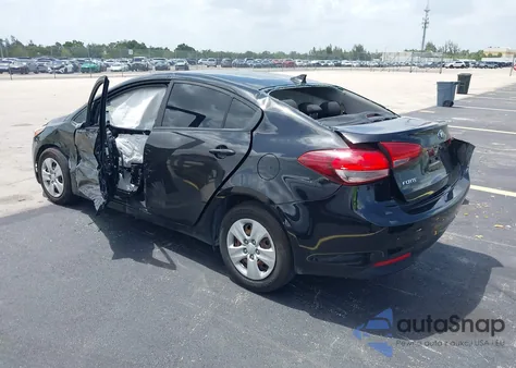 2017 Kia Forte Lx из США, поврежденный, VIN 3KPFK4A70HE087151